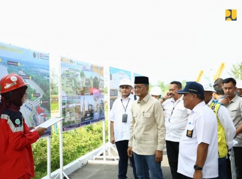 Dukung Swasembada Pangan, Menteri Dody Tinjau Bendung Rentang di Jawa Barat