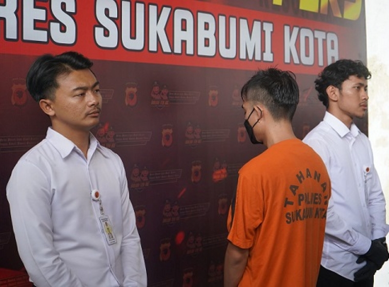 Polres Sukabumi Kota Amankan Tersangka Korupsi Dana Desa dan Barang Bukti, Nilai Kerugian Negara Capai Ratusan Juta Rupiah