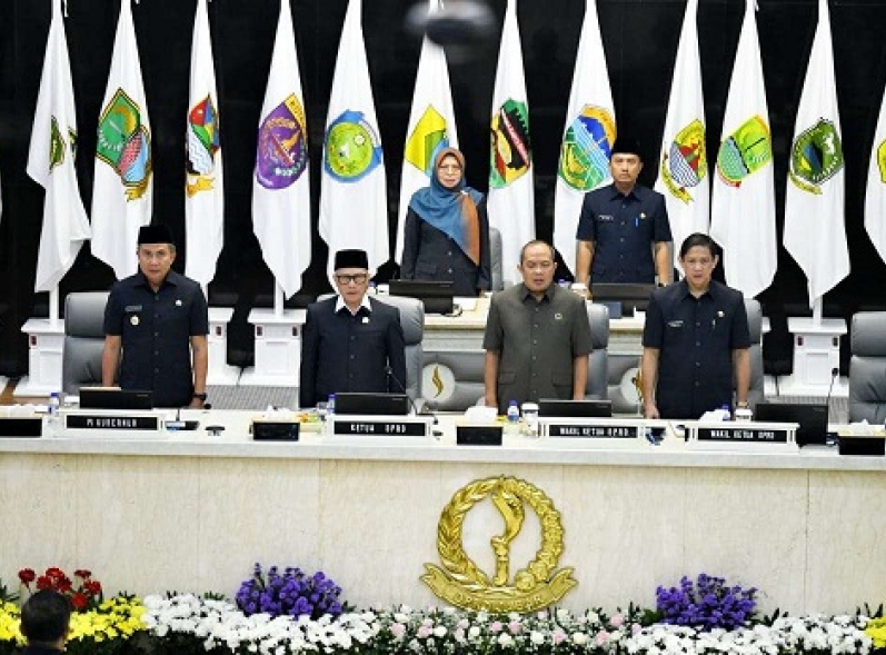 Rapat Paripurna Penetapan Pasangan Calon Gubernur dan Wakil Gubernur Jabar Terpilih Hasil Pilkada 2024