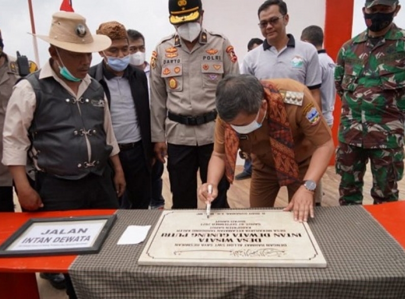 Rudy Gunawan Resmikan Destinasi Wisata "Puncak Intan Dewata Gunung Putri"