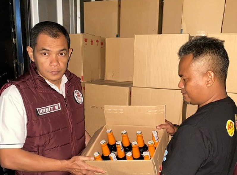 Sat Res Narkoba Polresta Bandung Sita Ribuan Botol Miras