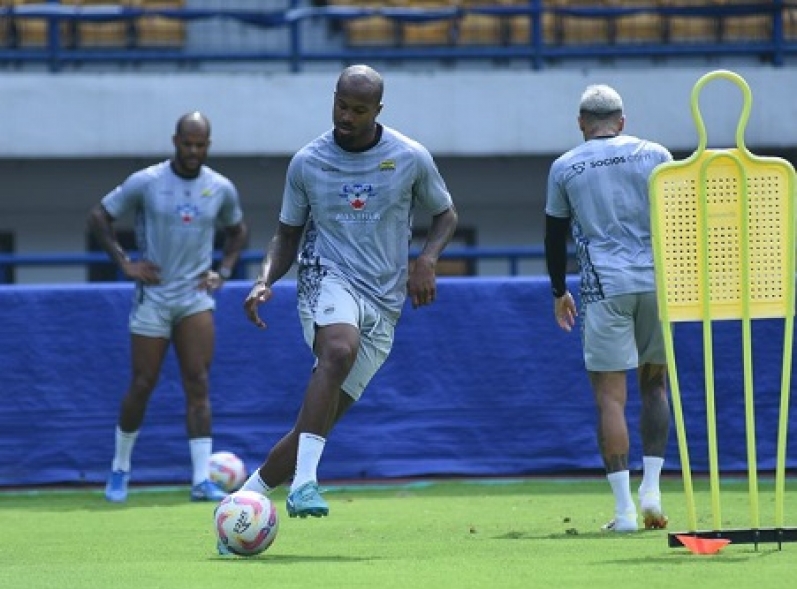 Melawan Arema FC Penyerang Persib Gervane Kastanner Sudah Lebih Siap