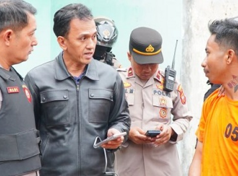 Polresta Bandung Geledah Markas Brigez, Amankan Tujuh Orang dan Sejumlah Senjata Tajam